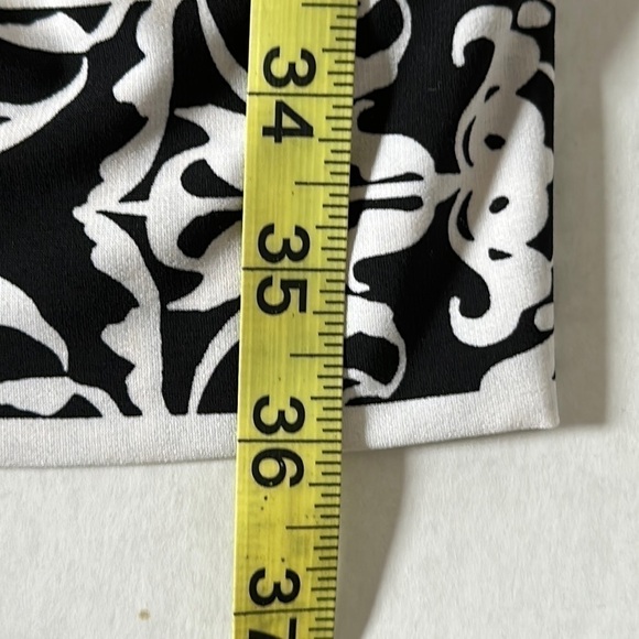 White House Black Market WHBM Black, White floral Swirl Dress  Size S - Picture 12 of 12